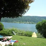 Anna Seeblick Appartement, Haus Haensel&Gretel Am Ossiachersee, Hallenbad, Skiarena Gerlitzen Bodensdorf