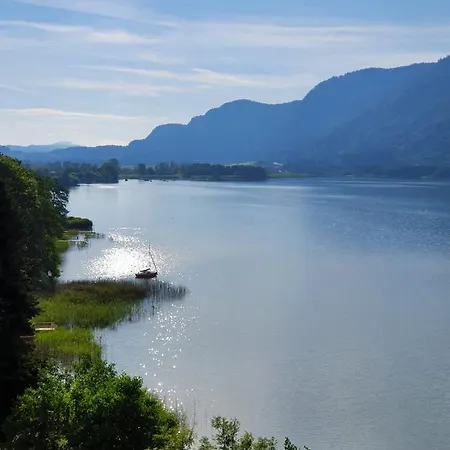 Anna Seeblick Appartement, Haus Haensel&gretel Am Ossiachersee Mit Direktem Seezugang, Hallenbad Bodensdorf