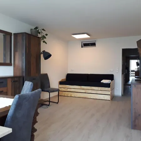 Anna Seeblick Appartement, Haus Haensel&gretel Am Ossiachersee, Hallenbad, Skiarena Gerlitzen