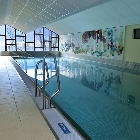 Anna Seeblick Appartement, Haus Haensel&gretel Am Ossiachersee, Hallenbad, Skiarena Gerlitzen Apartamento *